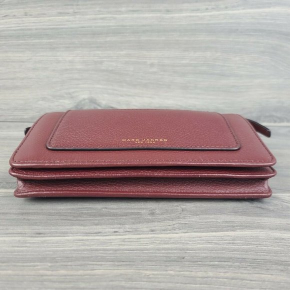 Marc Jacobs Burgundy Crossbody Bag - Picture 4 of 10